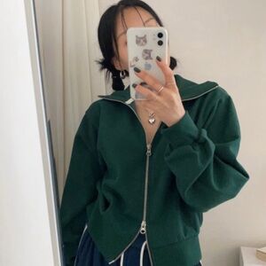 Women’s S green and white double ended zipper jacket